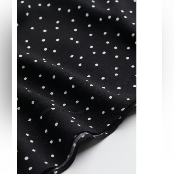 H&M MAMA Flounced Trim Nursing Long Sleeve Dress - EUC - Picture 7 of 7